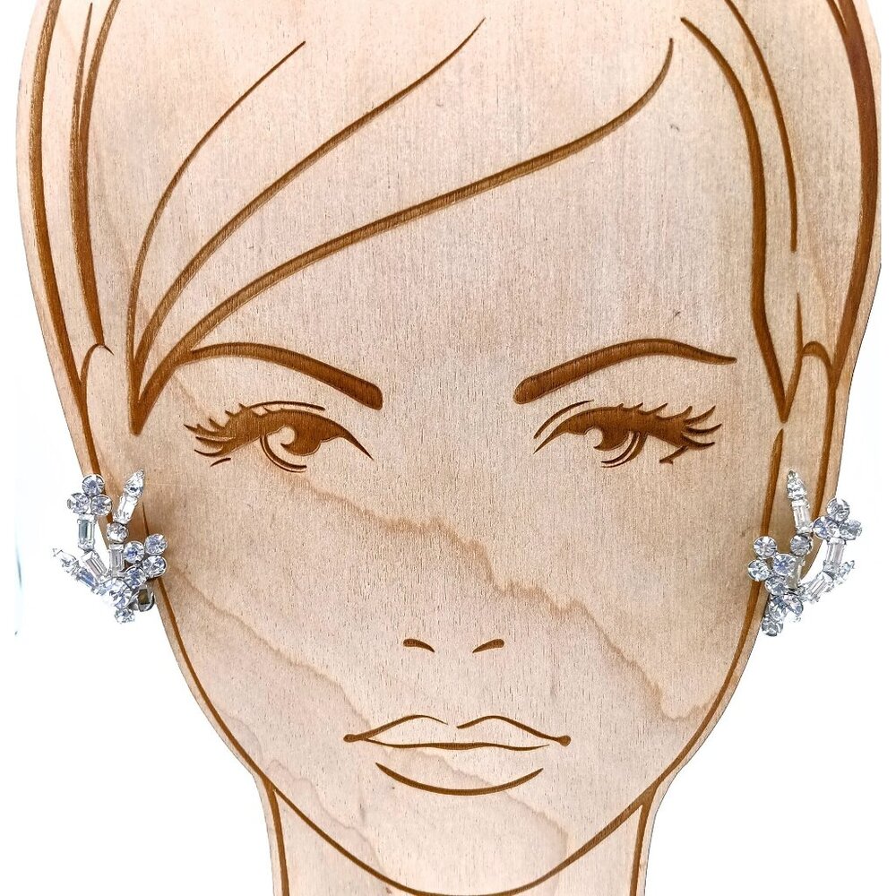 Fabulous Sparkling Ear Climber Earrings with Prong Set Baguette Chaton